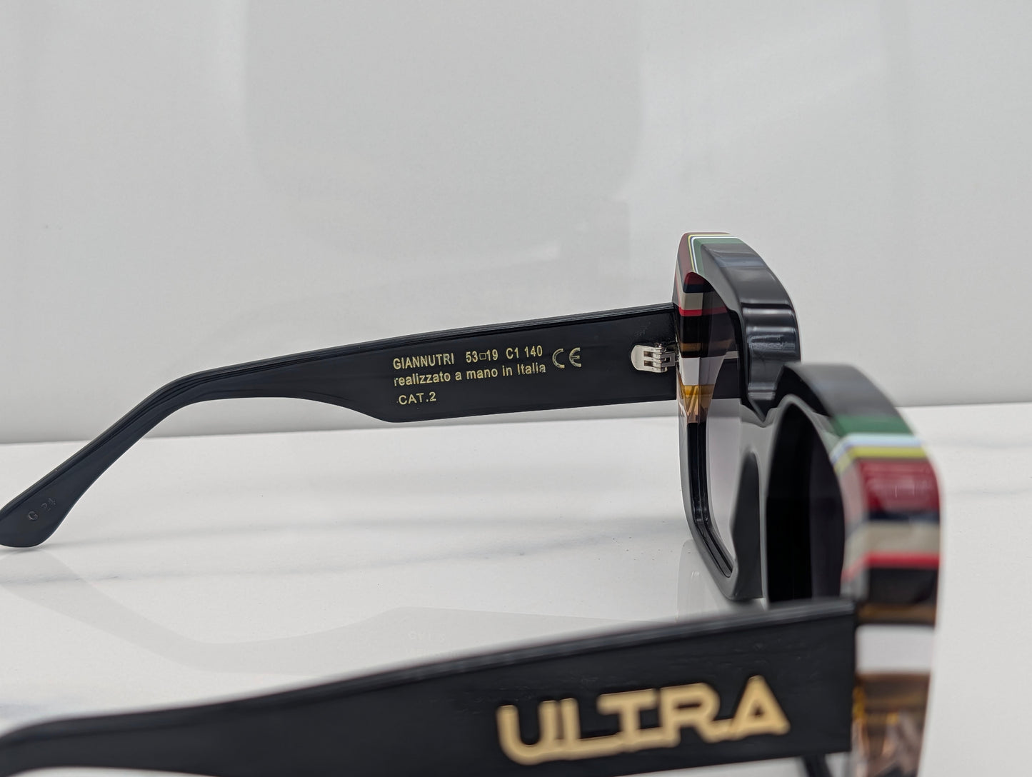 Ultra Limited Giannutri noir 003/400